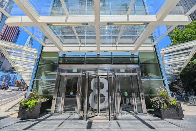 Photo 4 of Unit 3712, 8 The Esplanade N, Toronto, Waterfront Communities — HOMEH