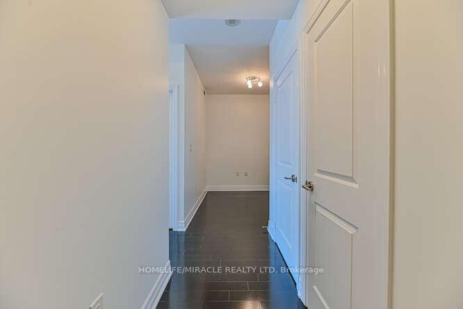 Photo 9 of Unit 3712, 8 The Esplanade N, Toronto, Waterfront Communities — HOMEH