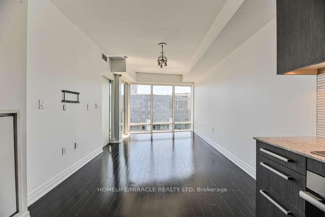 Photo 14 of Unit 3712, 8 The Esplanade N, Toronto, Waterfront Communities — HOMEH