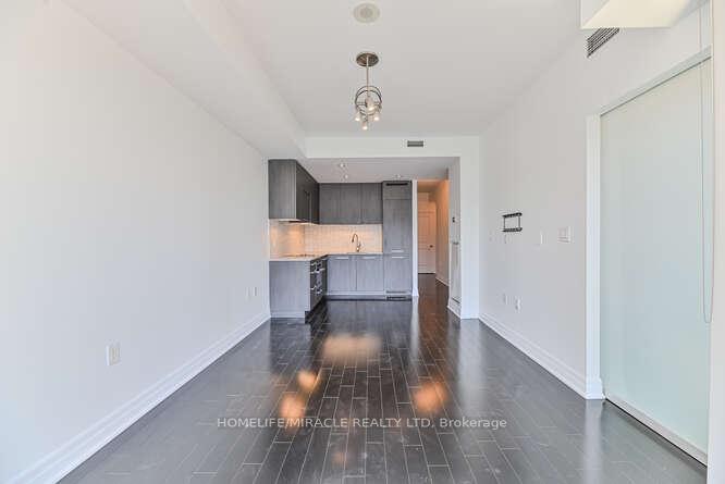 Photo 16 of Unit 3712, 8 The Esplanade N, Toronto, Waterfront Communities — HOMEH