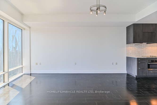 Photo 19 of Unit 3712, 8 The Esplanade N, Toronto, Waterfront Communities — HOMEH