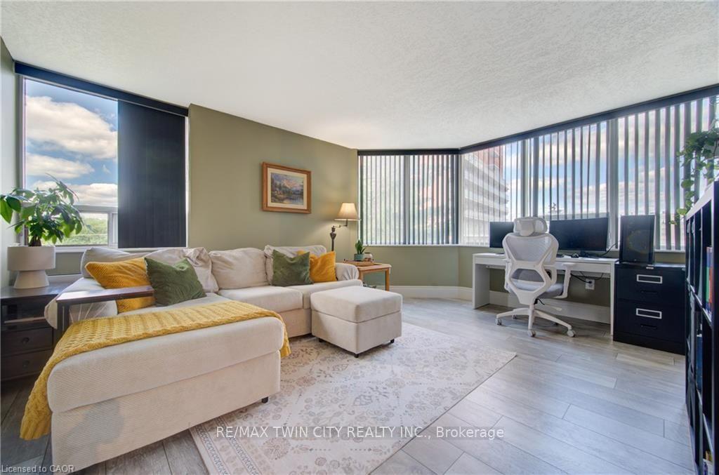 Photo 3 of Unit 409, 3227 King Street E, Kitchener — HOMEH