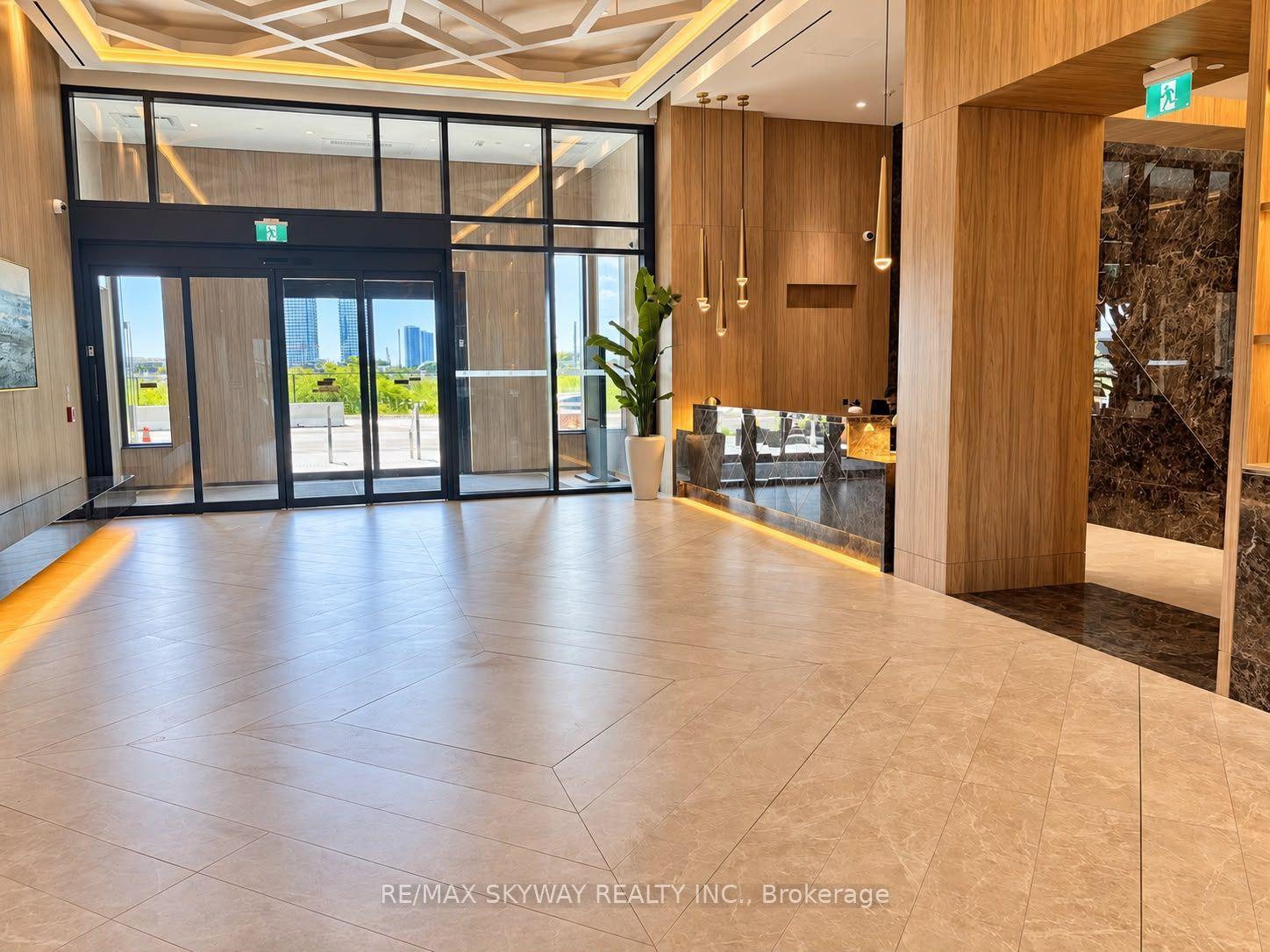 Photo 2 of Unit 903, 21 Meadowdale Road, Vaughan, Vaughan Corporate Centre — HOMEH