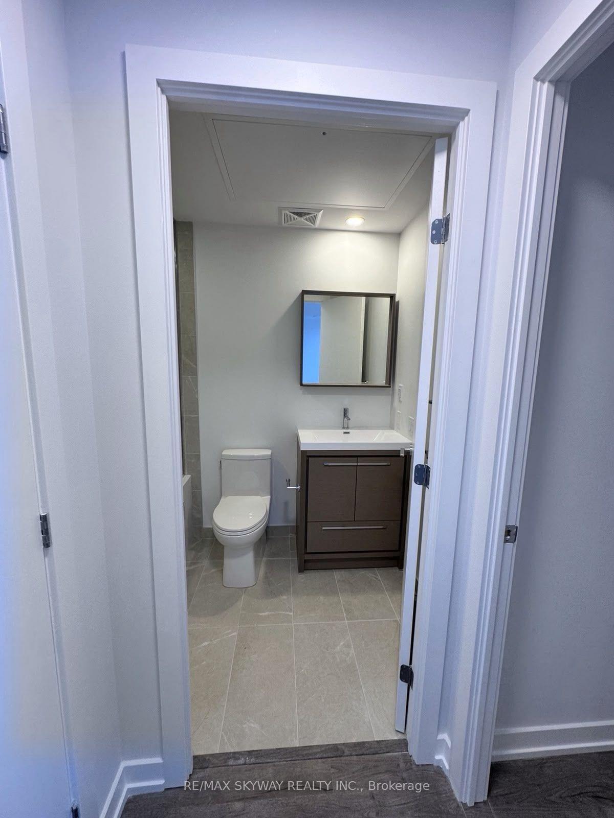 Photo 24 of Unit 903, 21 Meadowdale Road, Vaughan, Vaughan Corporate Centre — HOMEH