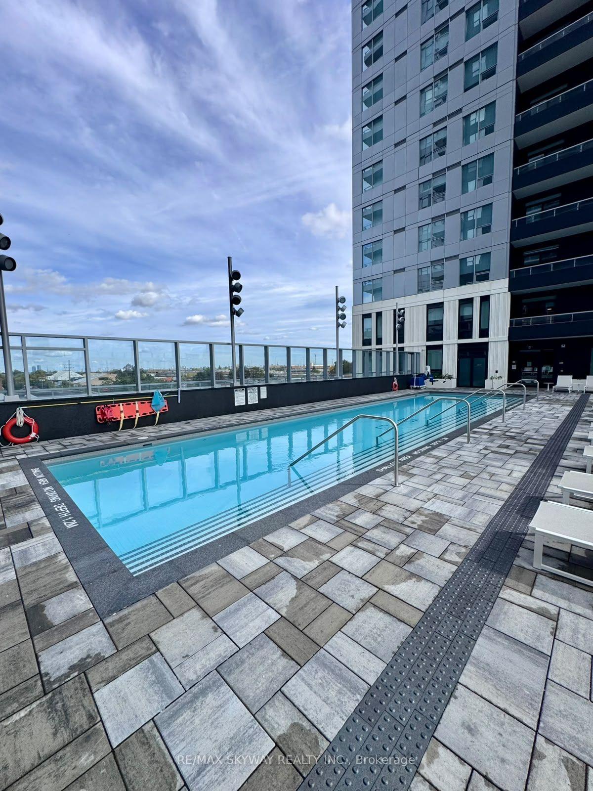 Photo 44 of Unit 903, 21 Meadowdale Road, Vaughan, Vaughan Corporate Centre — HOMEH