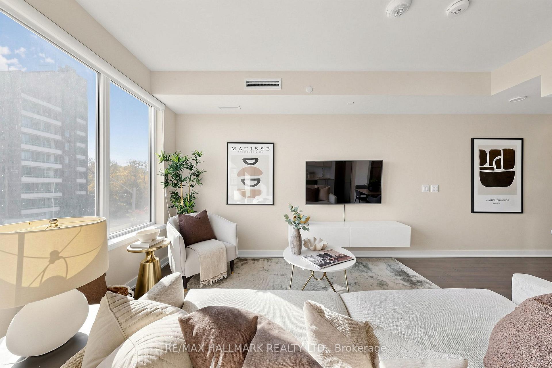 Photo 2 of Unit 305, 1 Cardiff Road, Toronto, Mount Pleasant West — HOMEH
