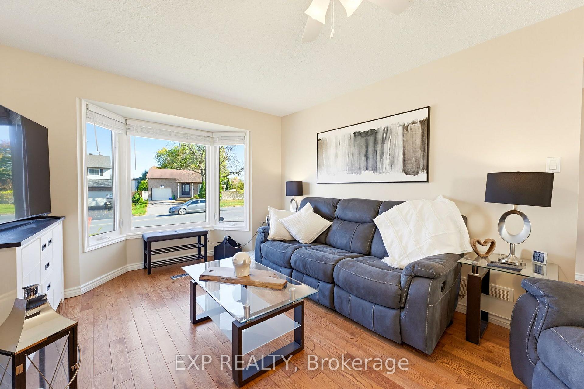 Photo 9 of 6450 Viseneau Drive, Ottawa, Chateauneuf — HOMEH