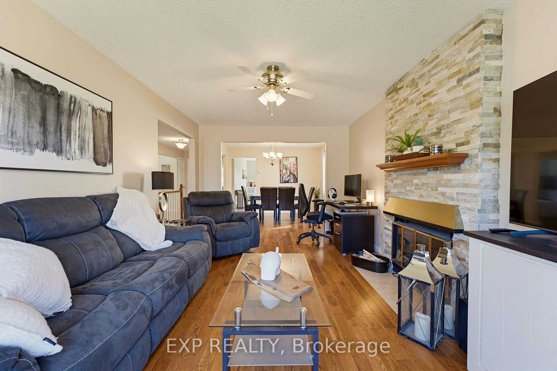 Photo 11 of 6450 Viseneau Drive, Ottawa, Chateauneuf — HOMEH