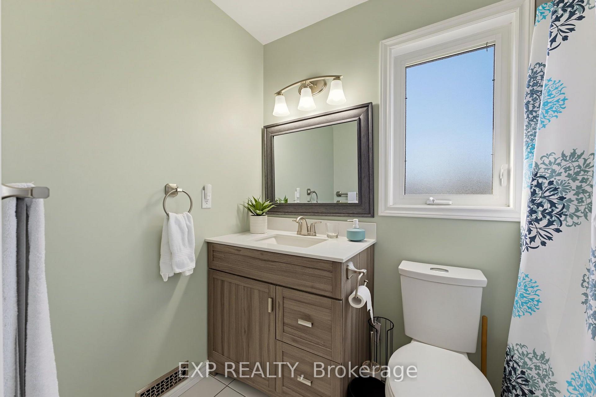 Photo 20 of 6450 Viseneau Drive, Ottawa, Chateauneuf — HOMEH