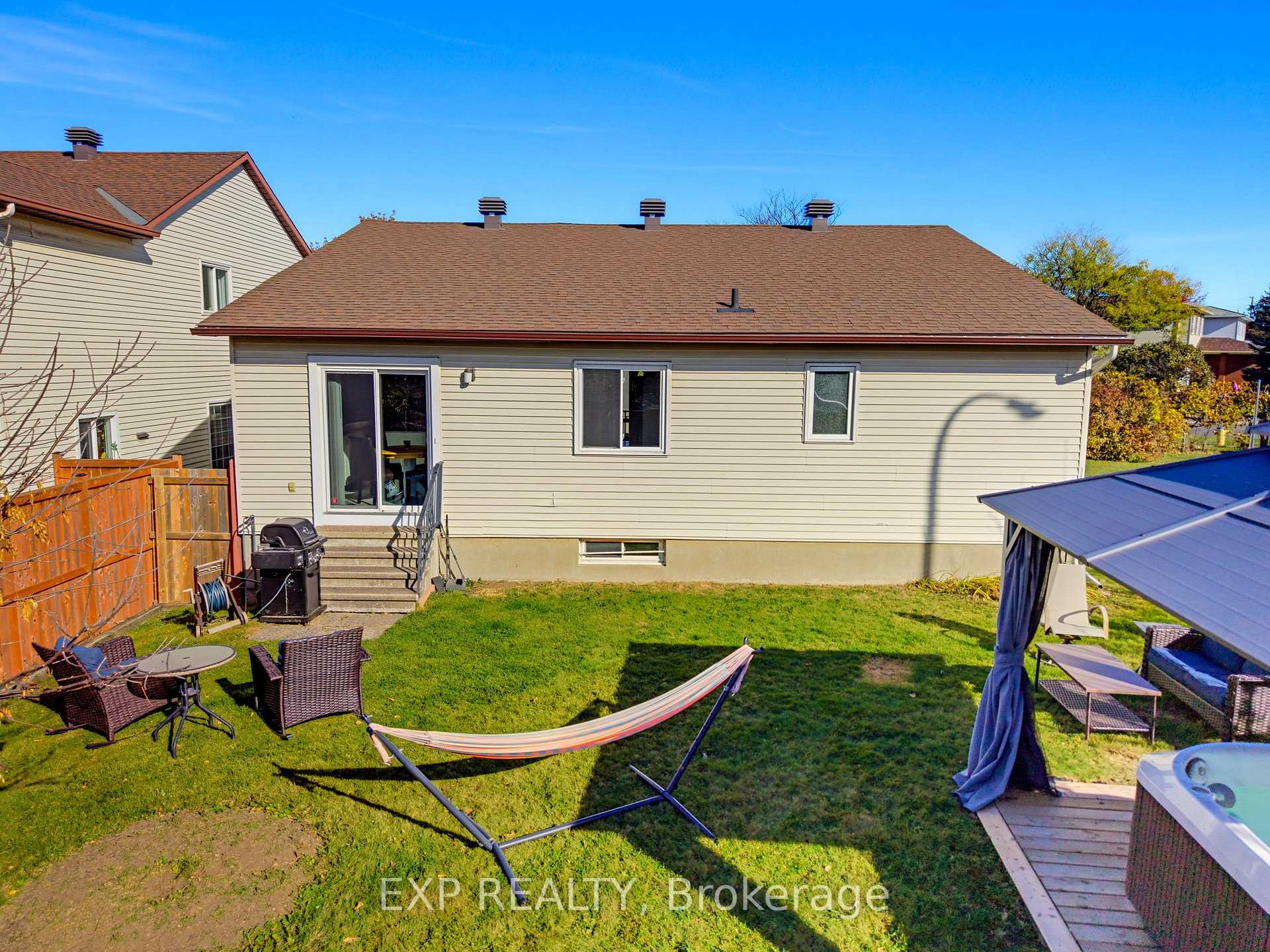 Photo 42 of 6450 Viseneau Drive, Ottawa, Chateauneuf — HOMEH