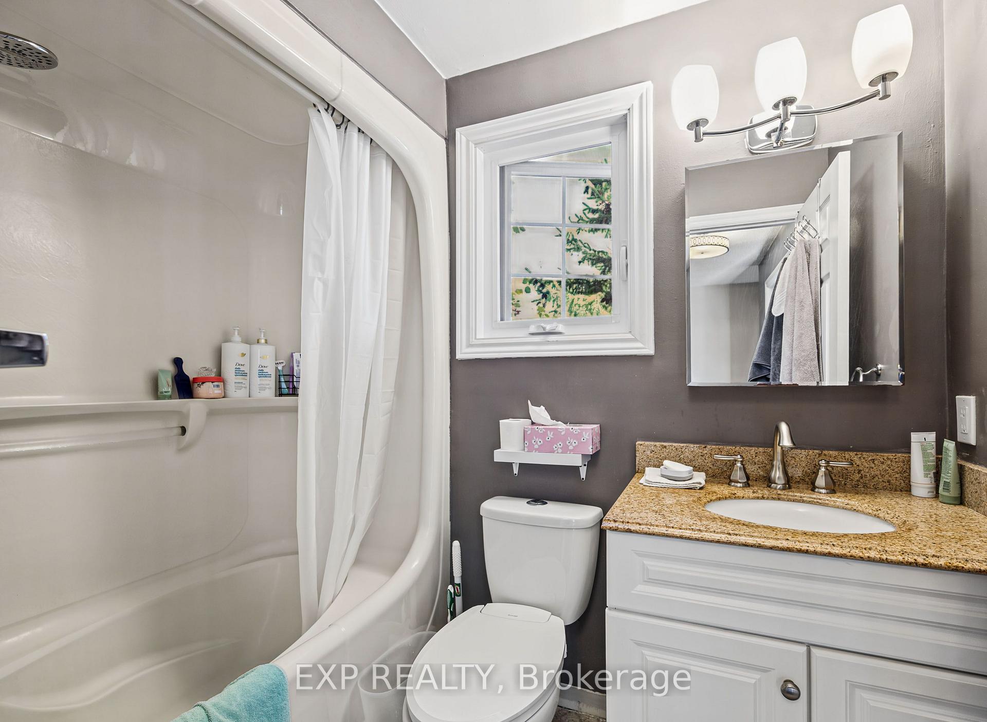 Photo 23 of 1677 Lacombe Drive, Ottawa, Fallingbrook/Pineridge — HOMEH