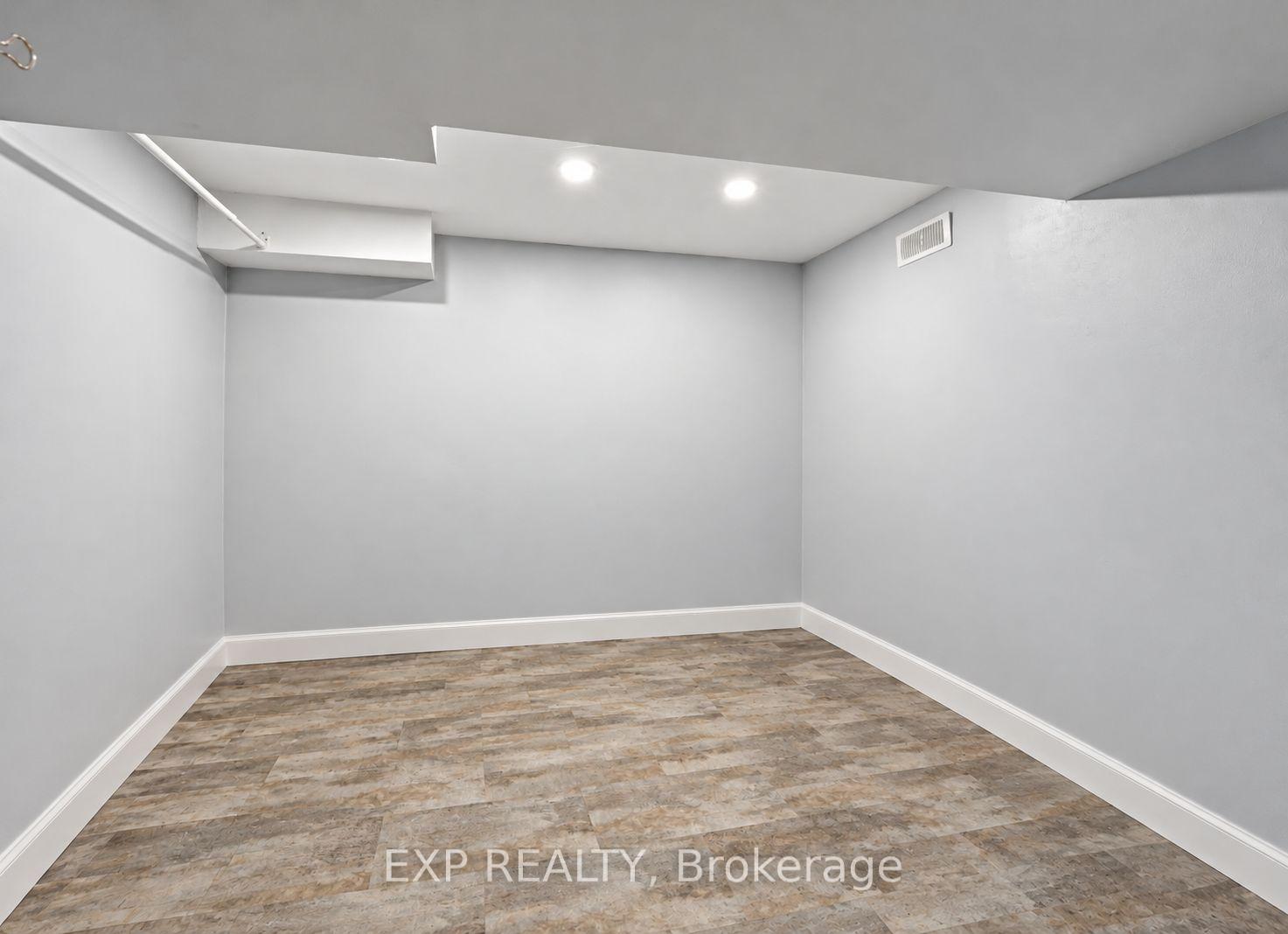 Photo 29 of 1677 Lacombe Drive, Ottawa, Fallingbrook/Pineridge — HOMEH