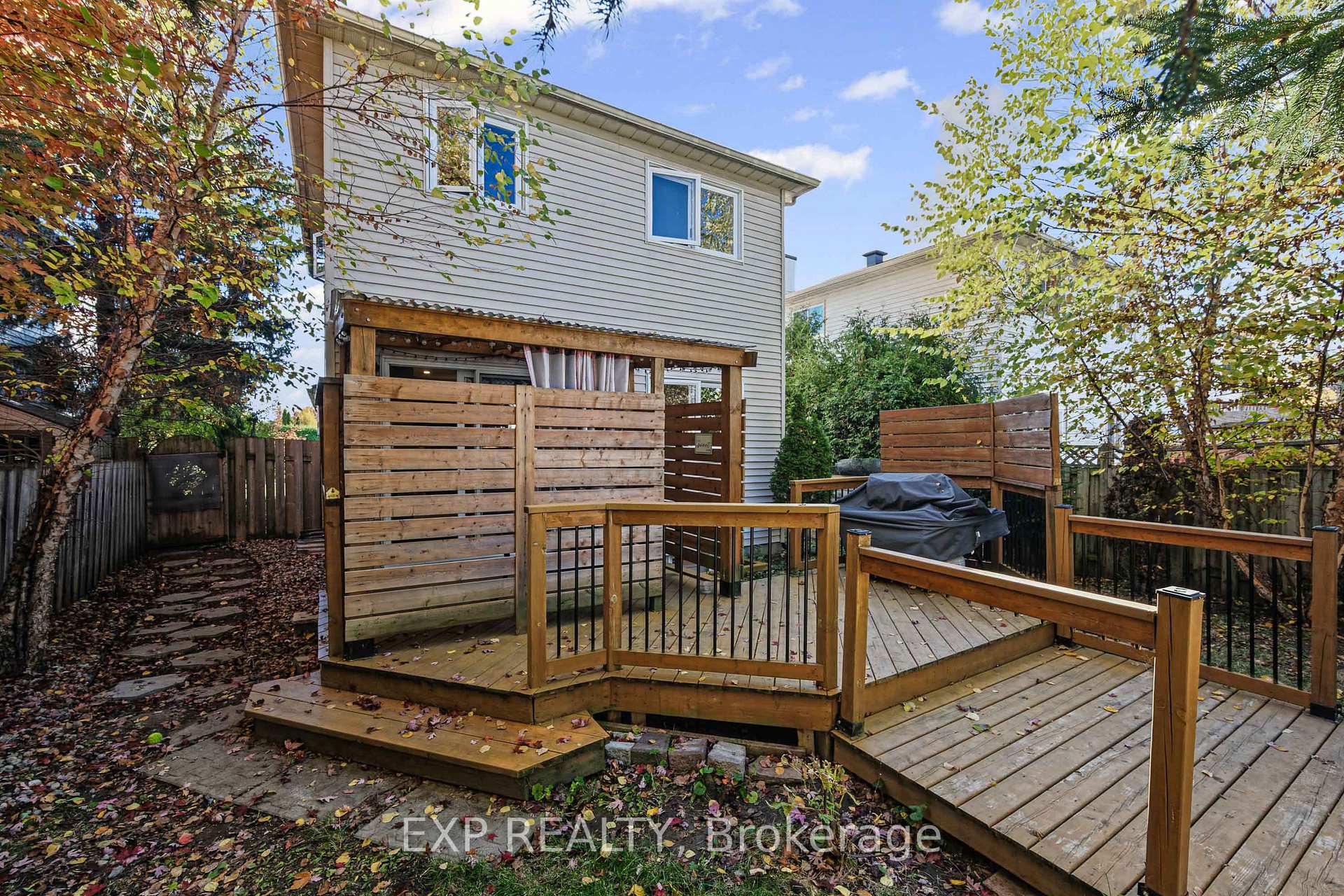 Photo 34 of 1677 Lacombe Drive, Ottawa, Fallingbrook/Pineridge — HOMEH