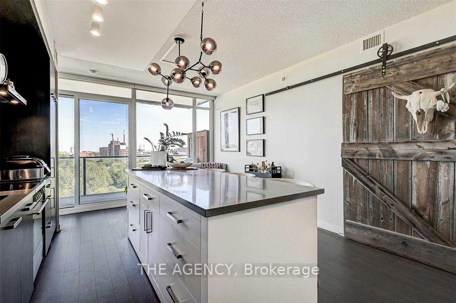 Photo 2 of Unit N811, 120 Bayview Avenue, Toronto, Waterfront Communities — HOMEH