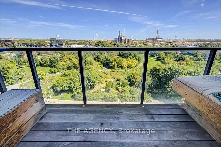 Photo 5 of Unit N811, 120 Bayview Avenue, Toronto, Waterfront Communities — HOMEH
