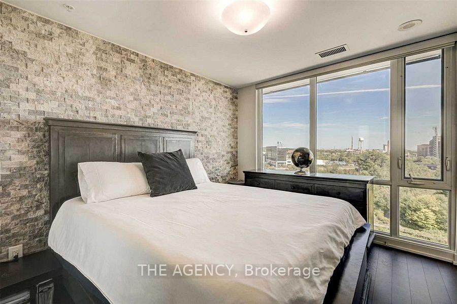 Photo 8 of Unit N811, 120 Bayview Avenue, Toronto, Waterfront Communities — HOMEH