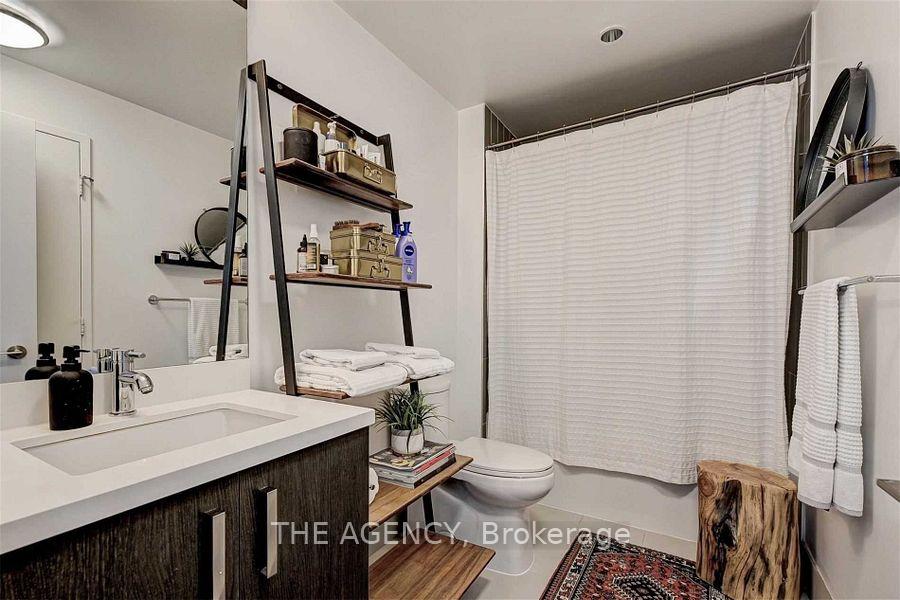 Photo 13 of Unit N811, 120 Bayview Avenue, Toronto, Waterfront Communities — HOMEH