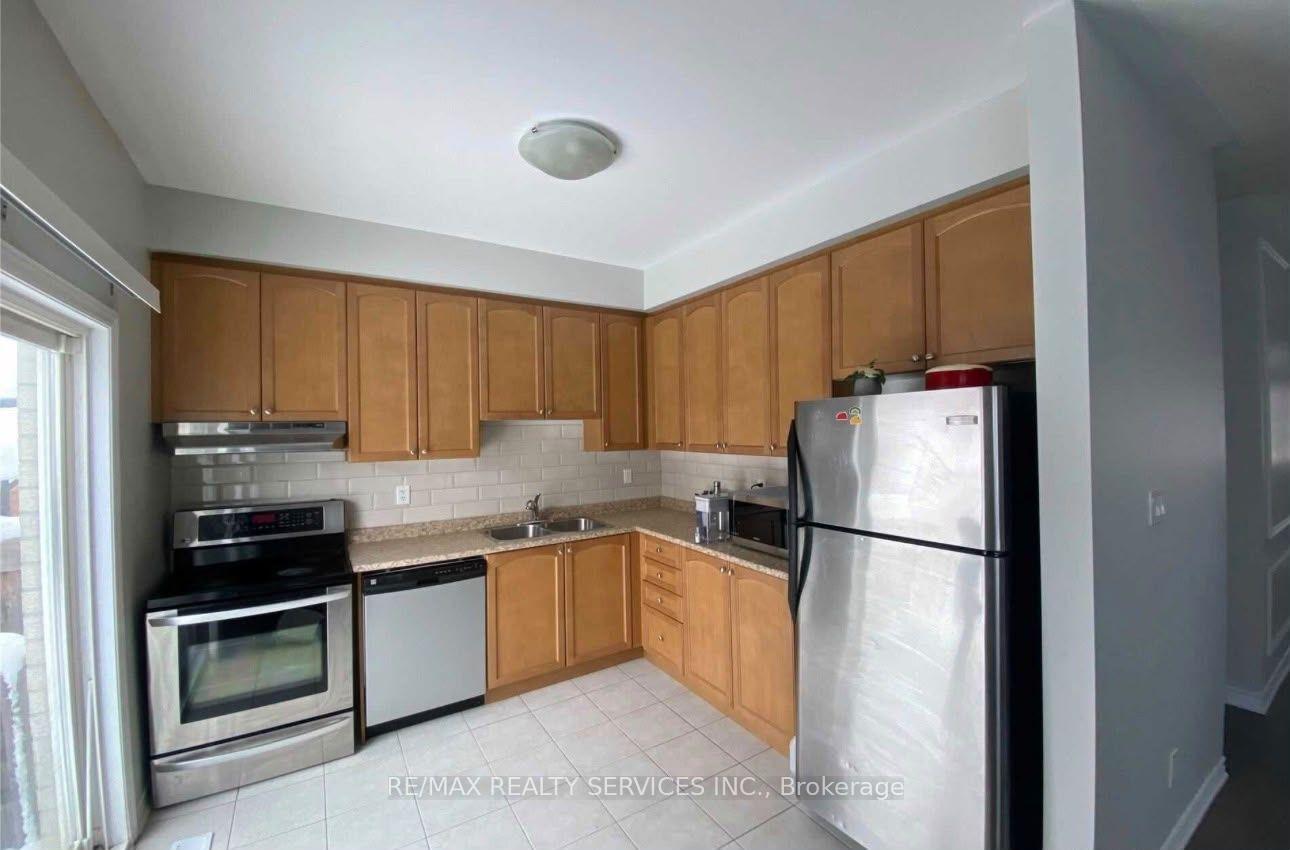 Photo 6 of 91 Daden Oaks Drive, Brampton, Bram East — HOMEH