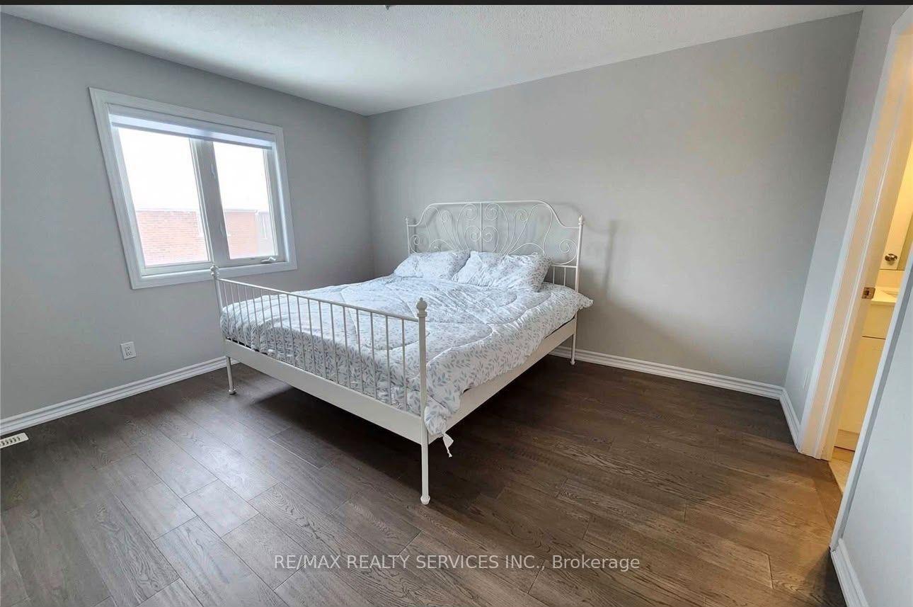 Photo 11 of 91 Daden Oaks Drive, Brampton, Bram East — HOMEH