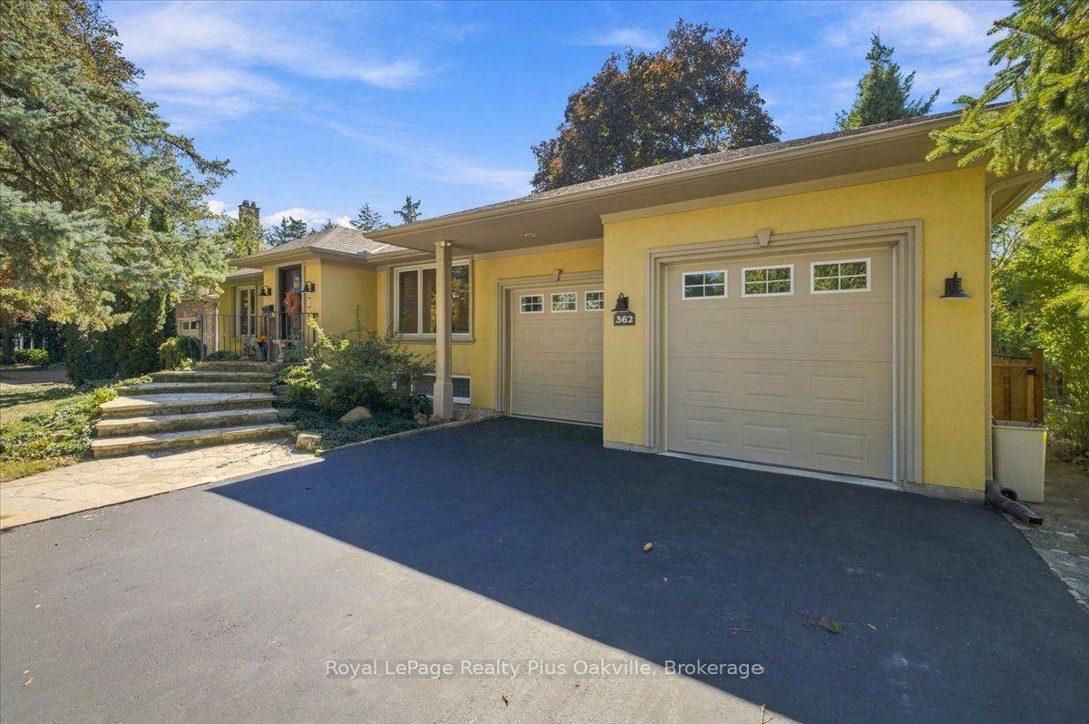 Photo 2 of 362 Winston Road, Oakville, West — HOMEH