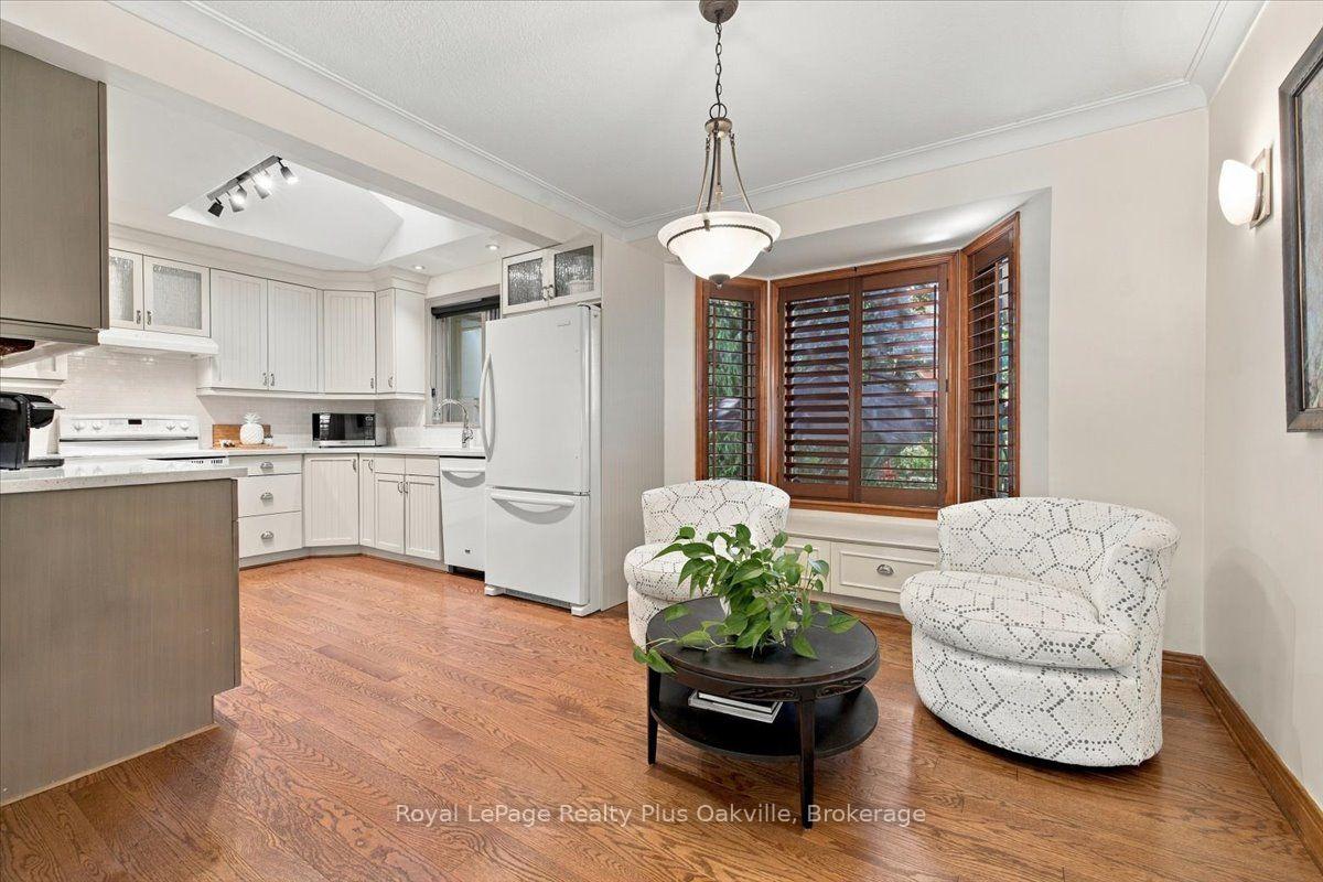 Photo 7 of 362 Winston Road, Oakville, West — HOMEH