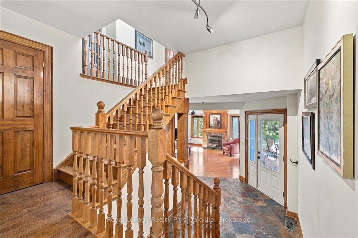 Photo 8 of 362 Winston Road, Oakville, West — HOMEH