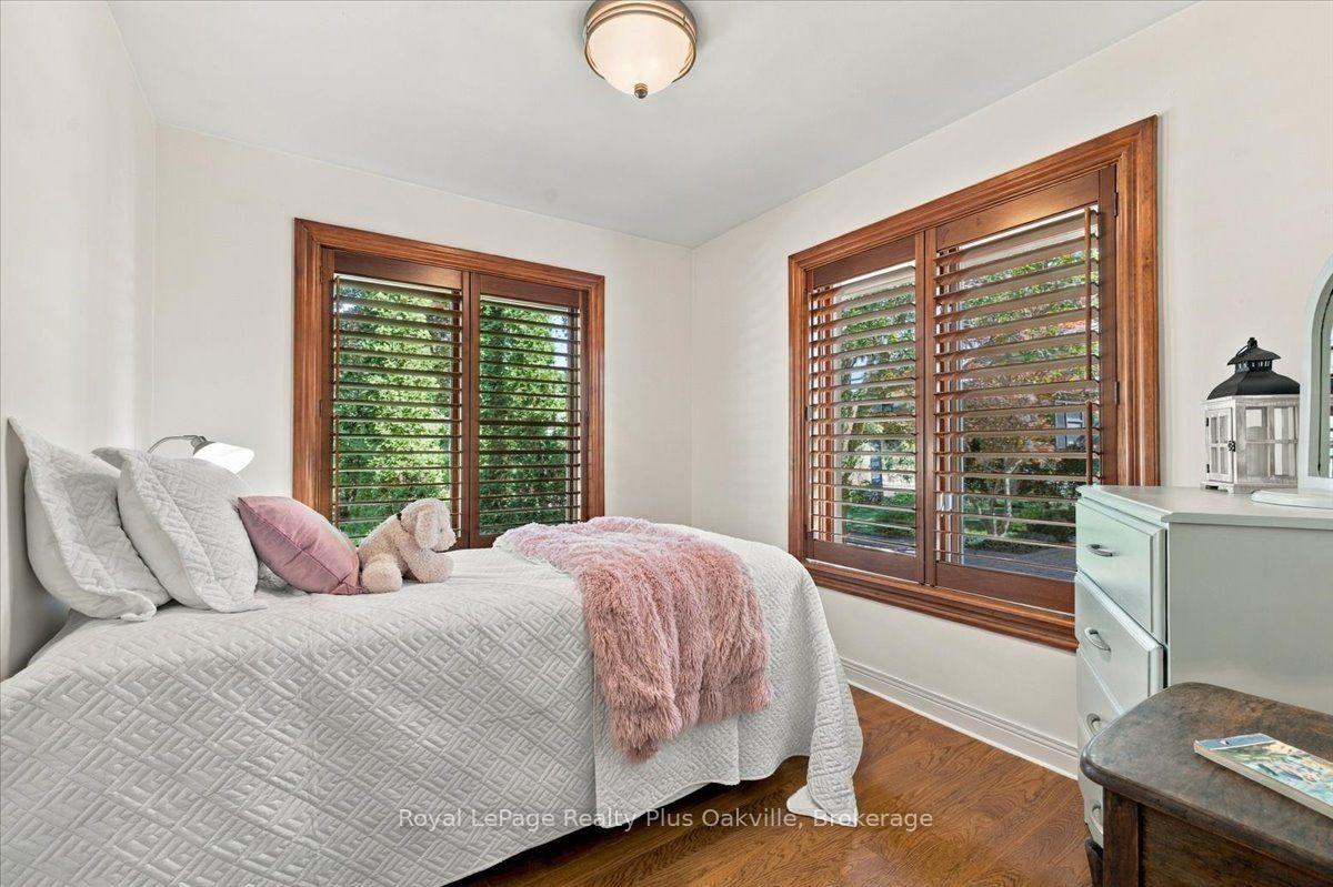 Photo 10 of 362 Winston Road, Oakville, West — HOMEH