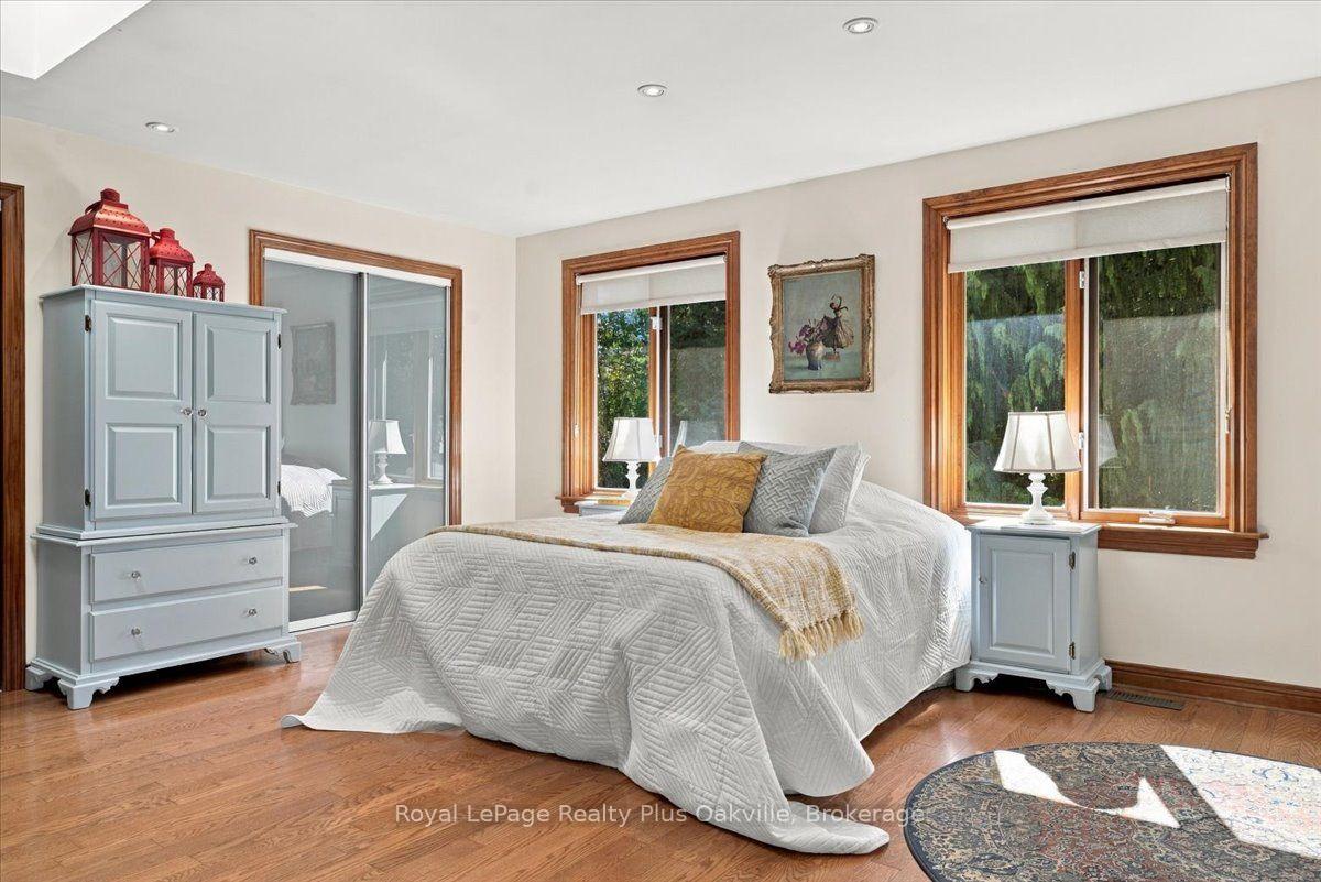 Photo 12 of 362 Winston Road, Oakville, West — HOMEH