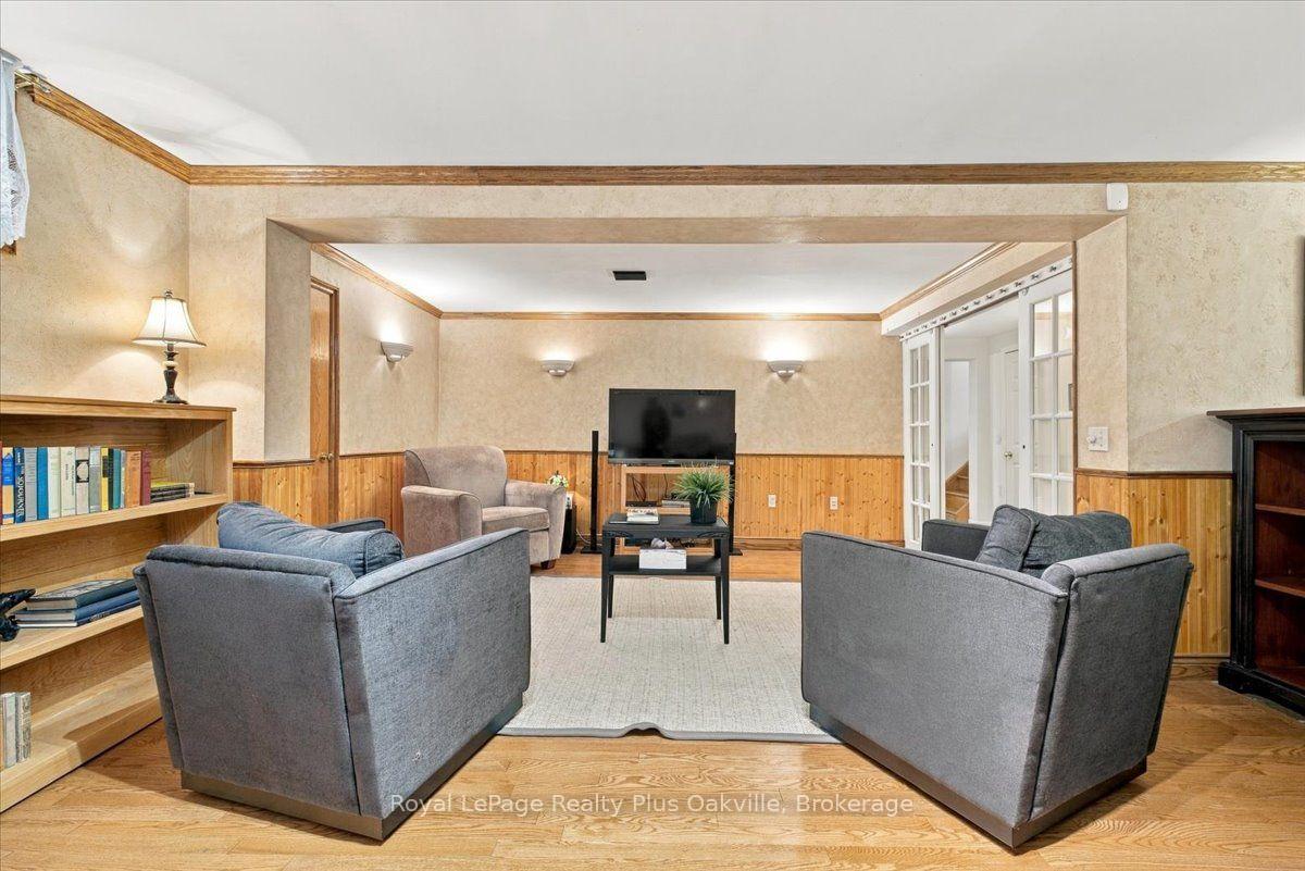 Photo 18 of 362 Winston Road, Oakville, West — HOMEH