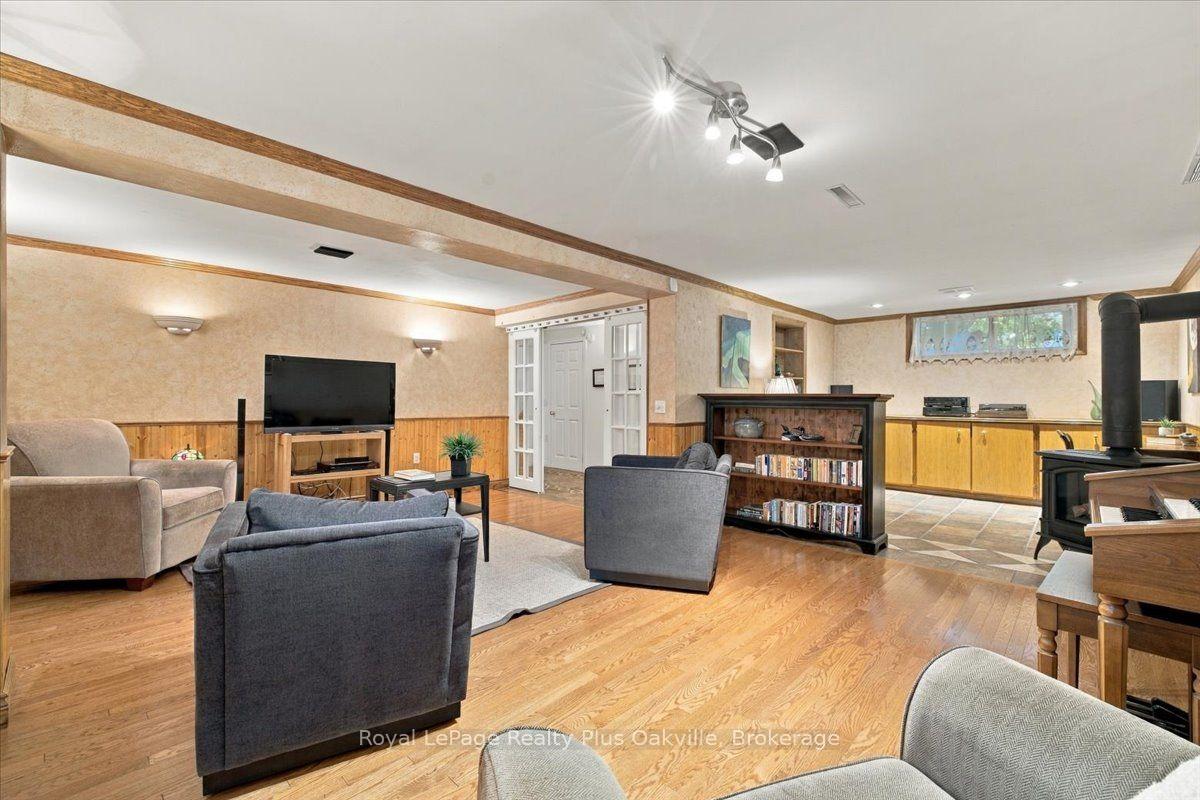 Photo 19 of 362 Winston Road, Oakville, West — HOMEH