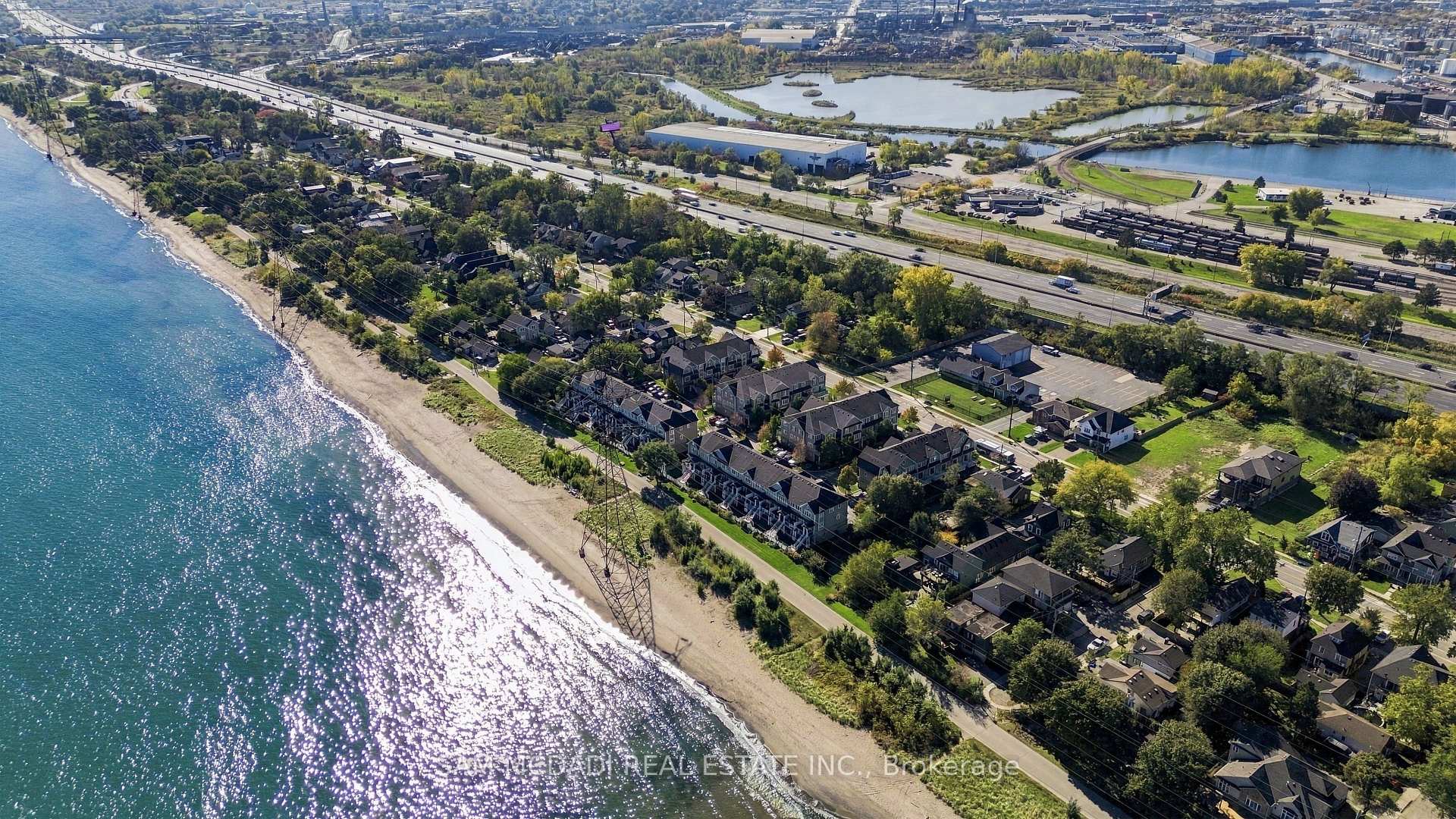 Photo 2 of Unit 23, 337 Beach Boulevard, Hamilton, Hamilton Beach — HOMEH
