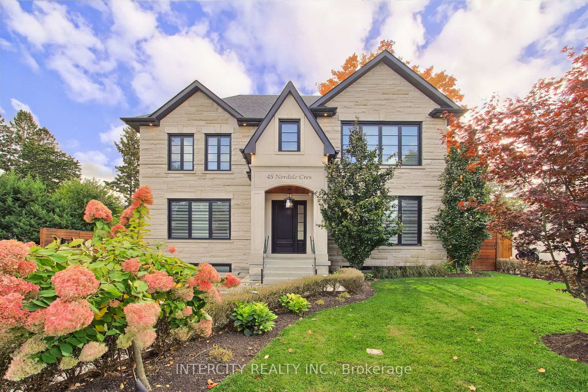 Photo of 45 Nordale Crescent