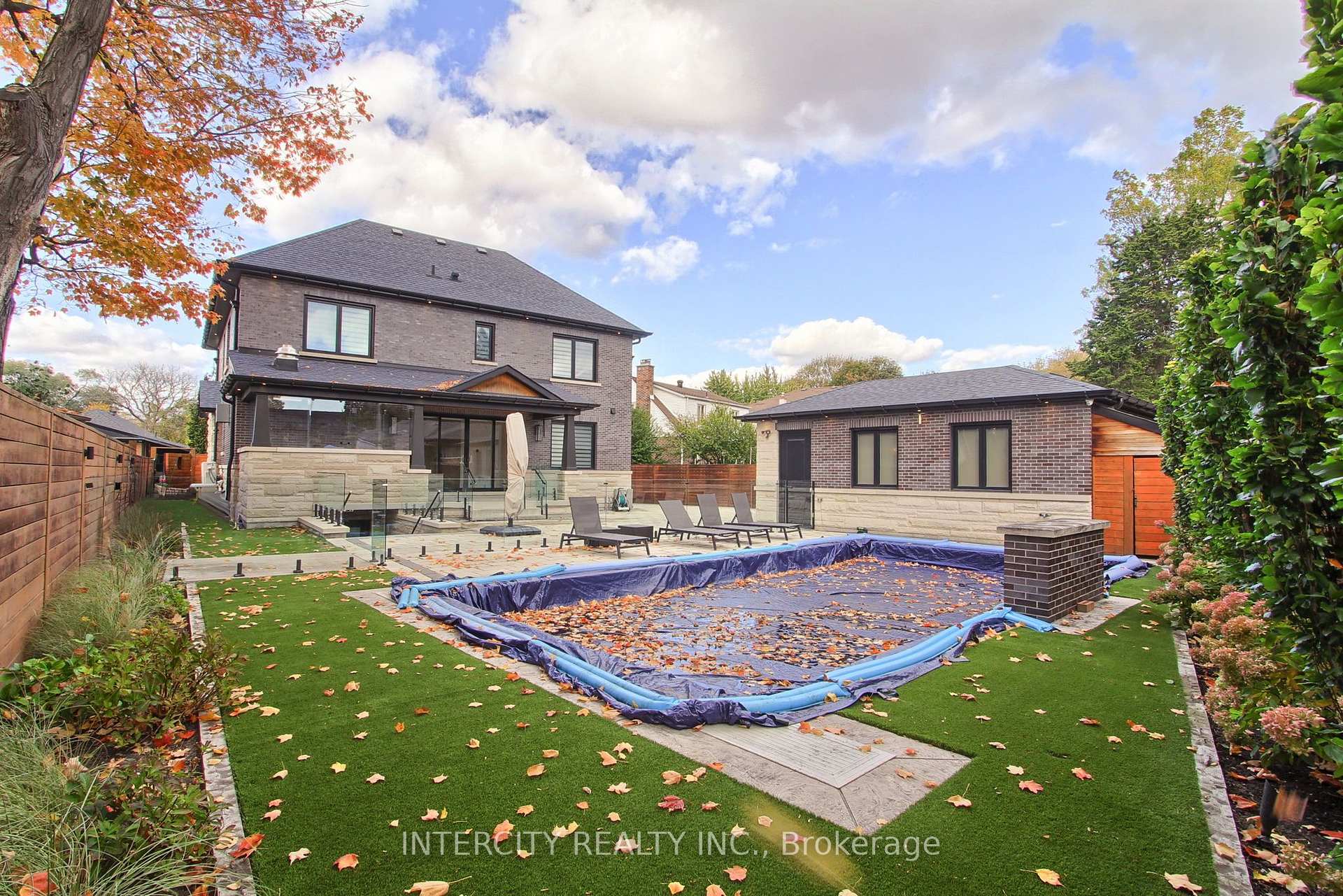 Photo 45 of 45 Nordale Crescent, North York, Brookhaven-Amesbury — HOMEH