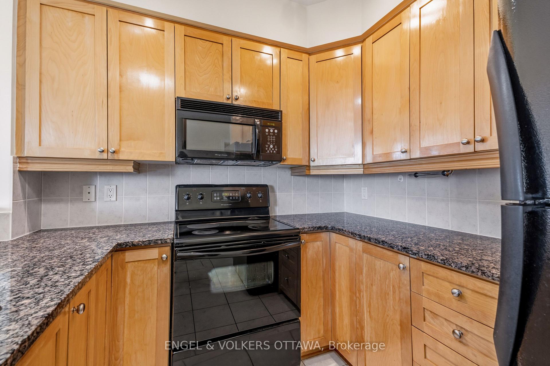 Photo 7 of Unit 406, 570 Laurier Avenue, Ottawa, Ottawa Centre — HOMEH