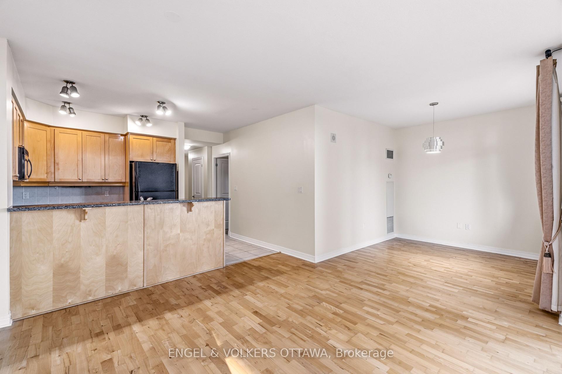 Photo 8 of Unit 406, 570 Laurier Avenue, Ottawa, Ottawa Centre — HOMEH