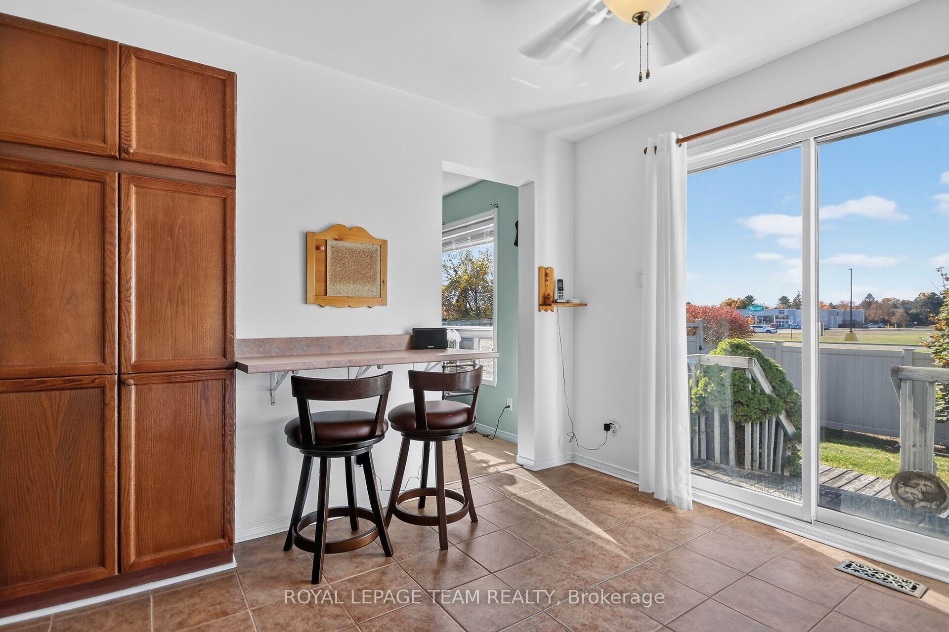 Photo 14 of 1548 Cedar Mills Road, Ottawa, Chateauneuf — HOMEH