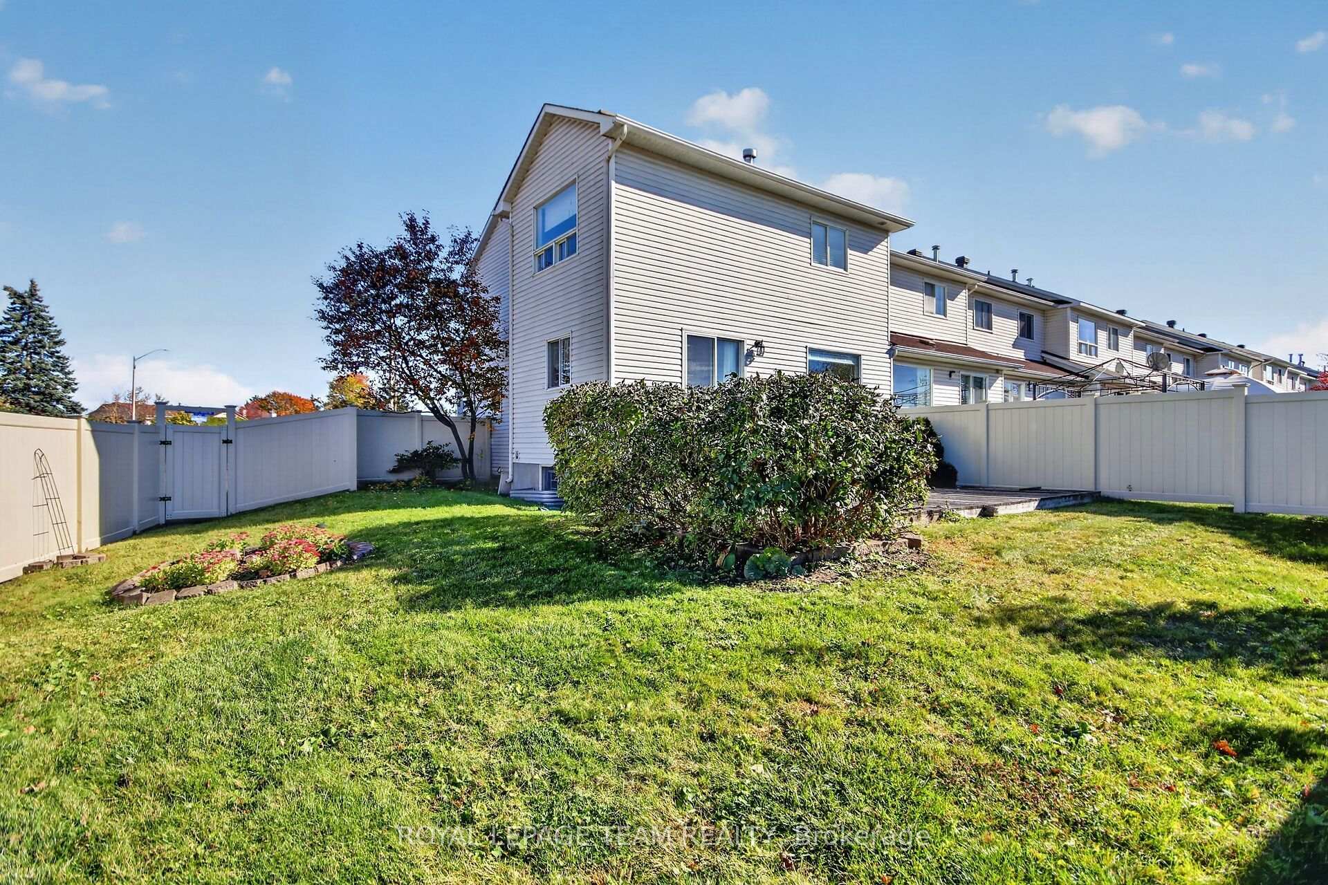 Photo 38 of 1548 Cedar Mills Road, Ottawa, Chateauneuf — HOMEH