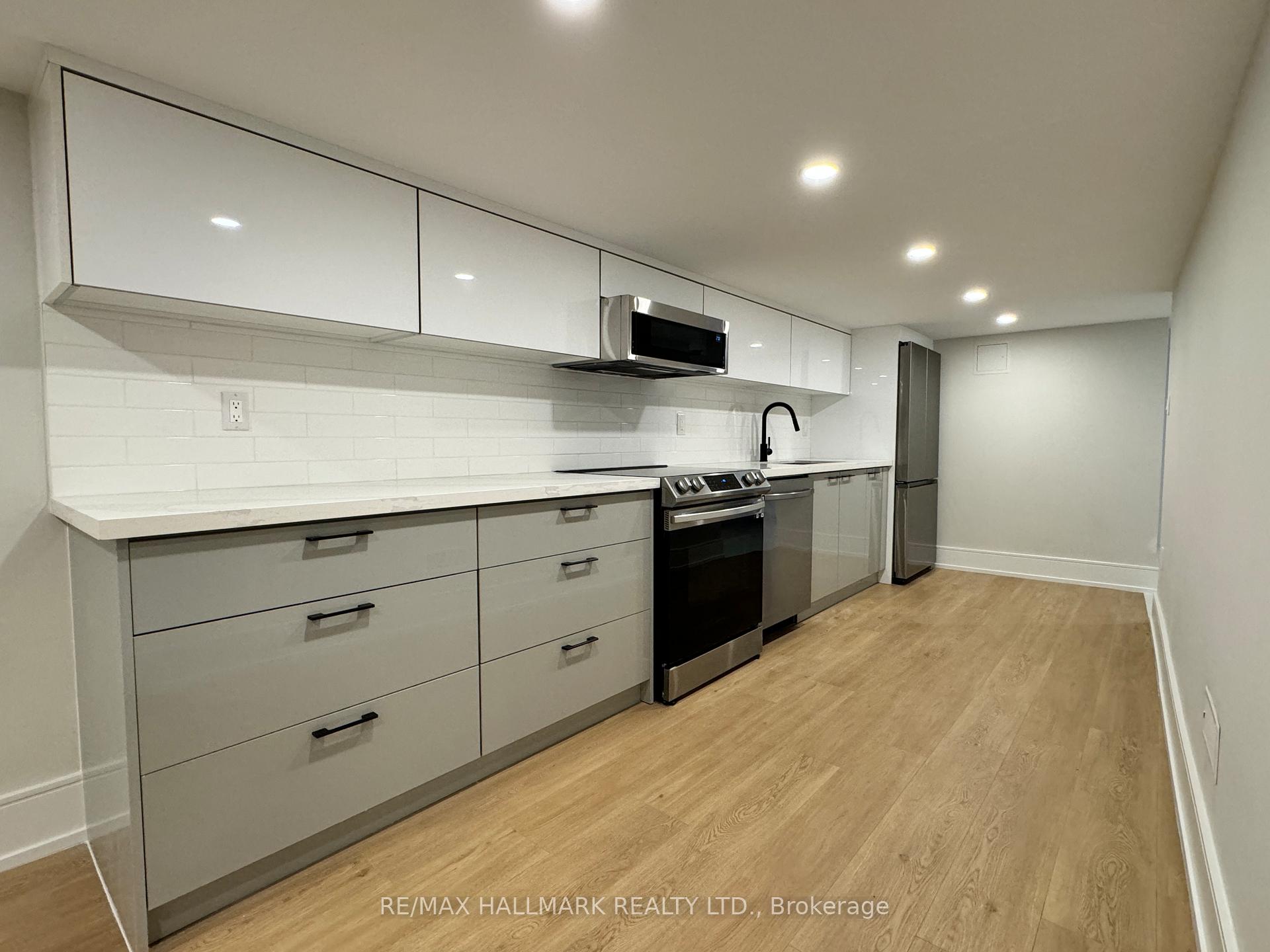 Photo 2 of Unit Bsmt, 116 Bellevue Avenue, Toronto, Kensington-Chinatown — HOMEH