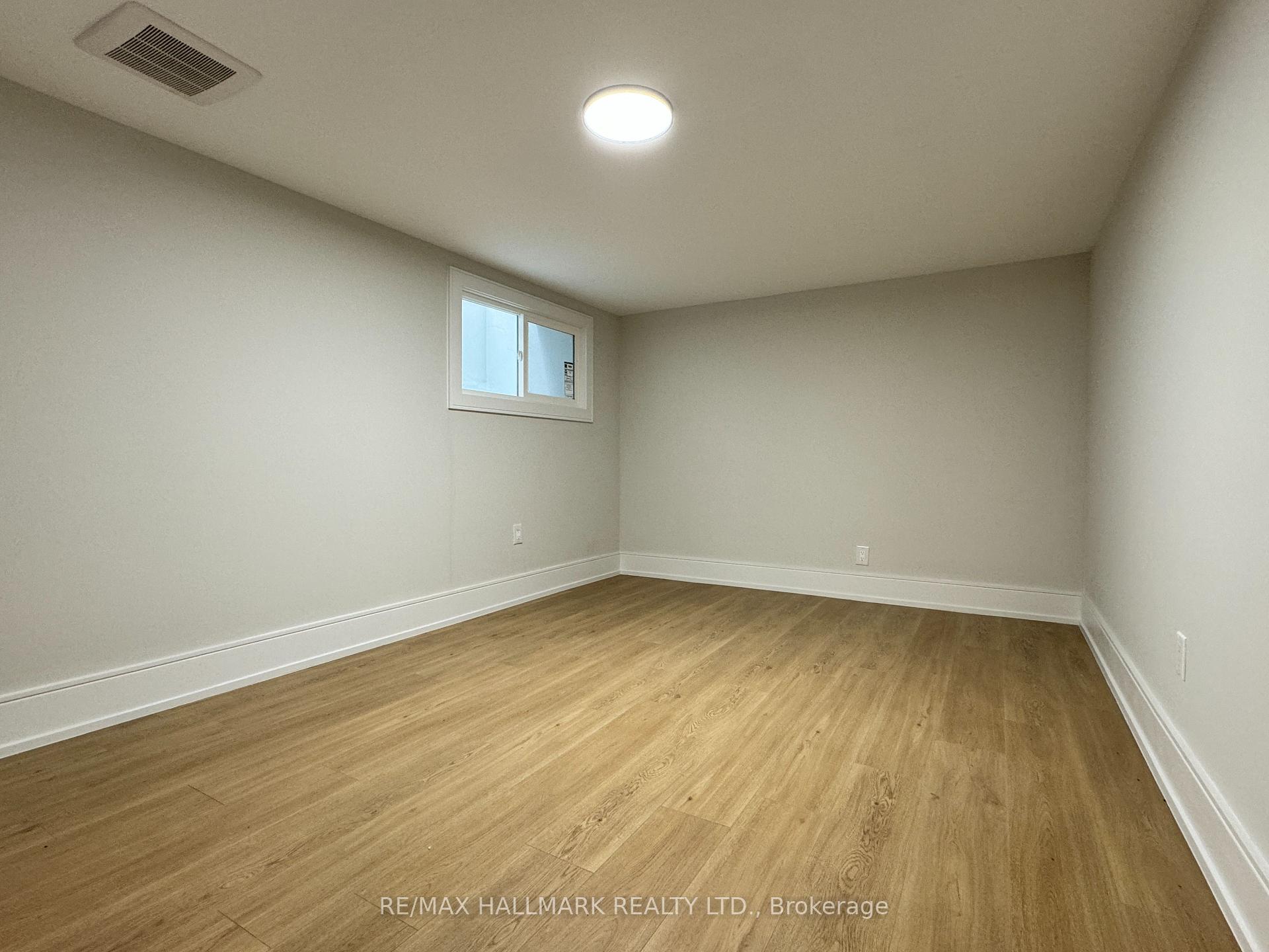 Photo 6 of Unit Bsmt, 116 Bellevue Avenue, Toronto, Kensington-Chinatown — HOMEH