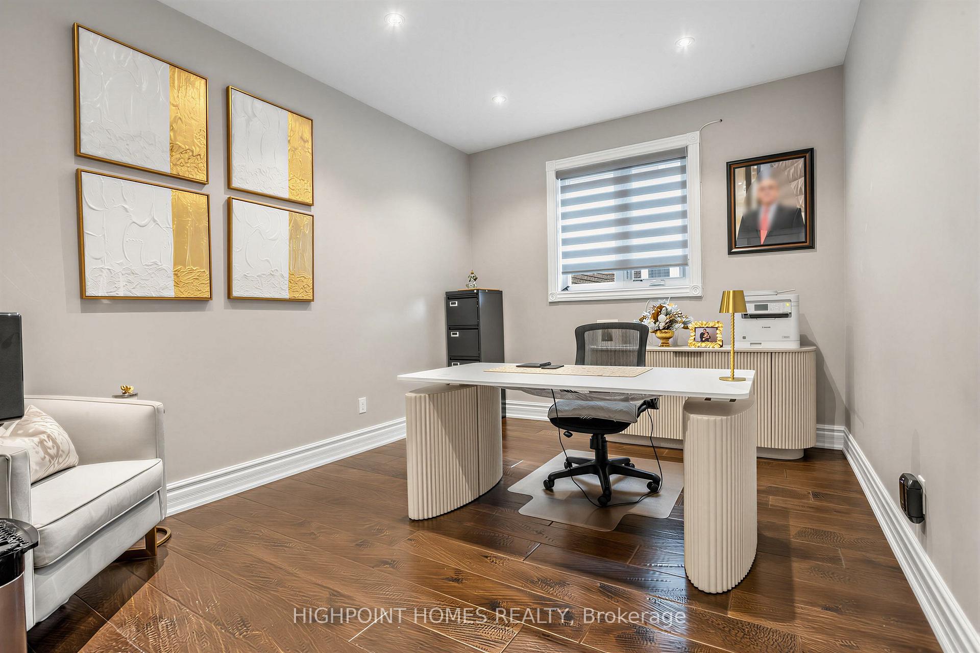 Photo 12 of 25 Pathlane Road, Richmond Hill, Langstaff — HOMEH