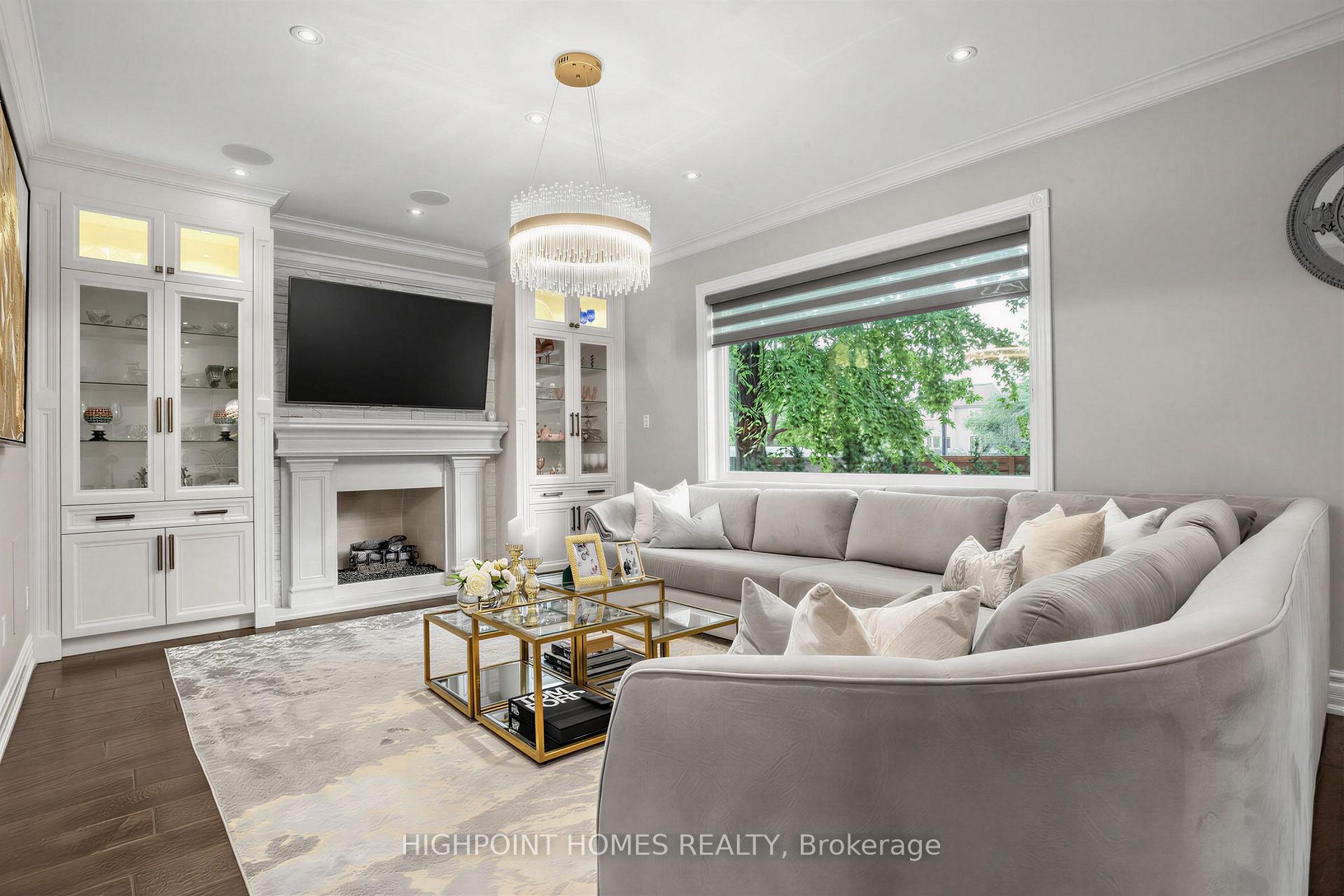 Photo 13 of 25 Pathlane Road, Richmond Hill, Langstaff — HOMEH