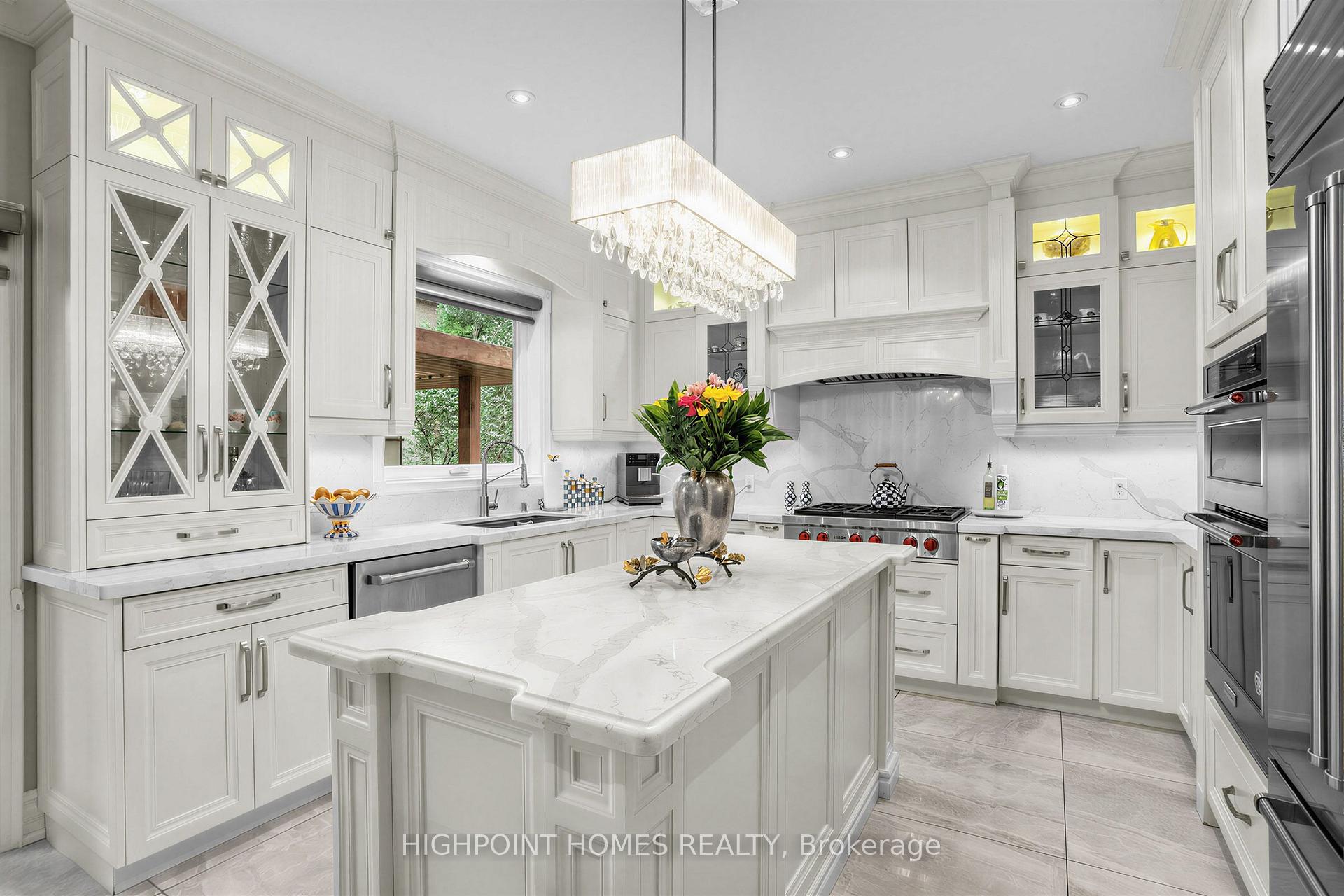 Photo 16 of 25 Pathlane Road, Richmond Hill, Langstaff — HOMEH