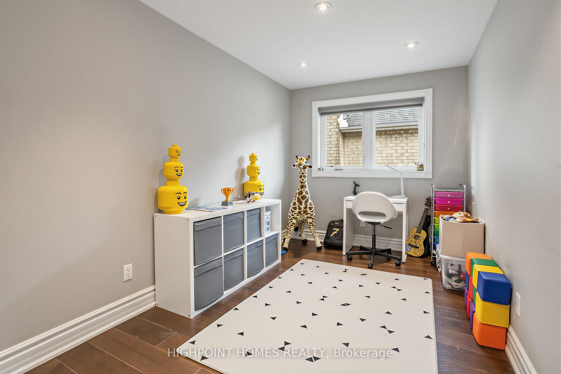Photo 25 of 25 Pathlane Road, Richmond Hill, Langstaff — HOMEH