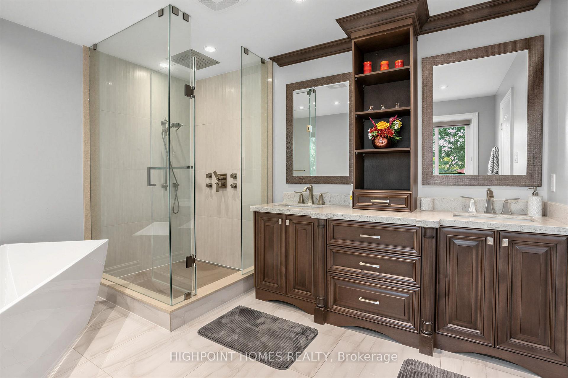 Photo 30 of 25 Pathlane Road, Richmond Hill, Langstaff — HOMEH