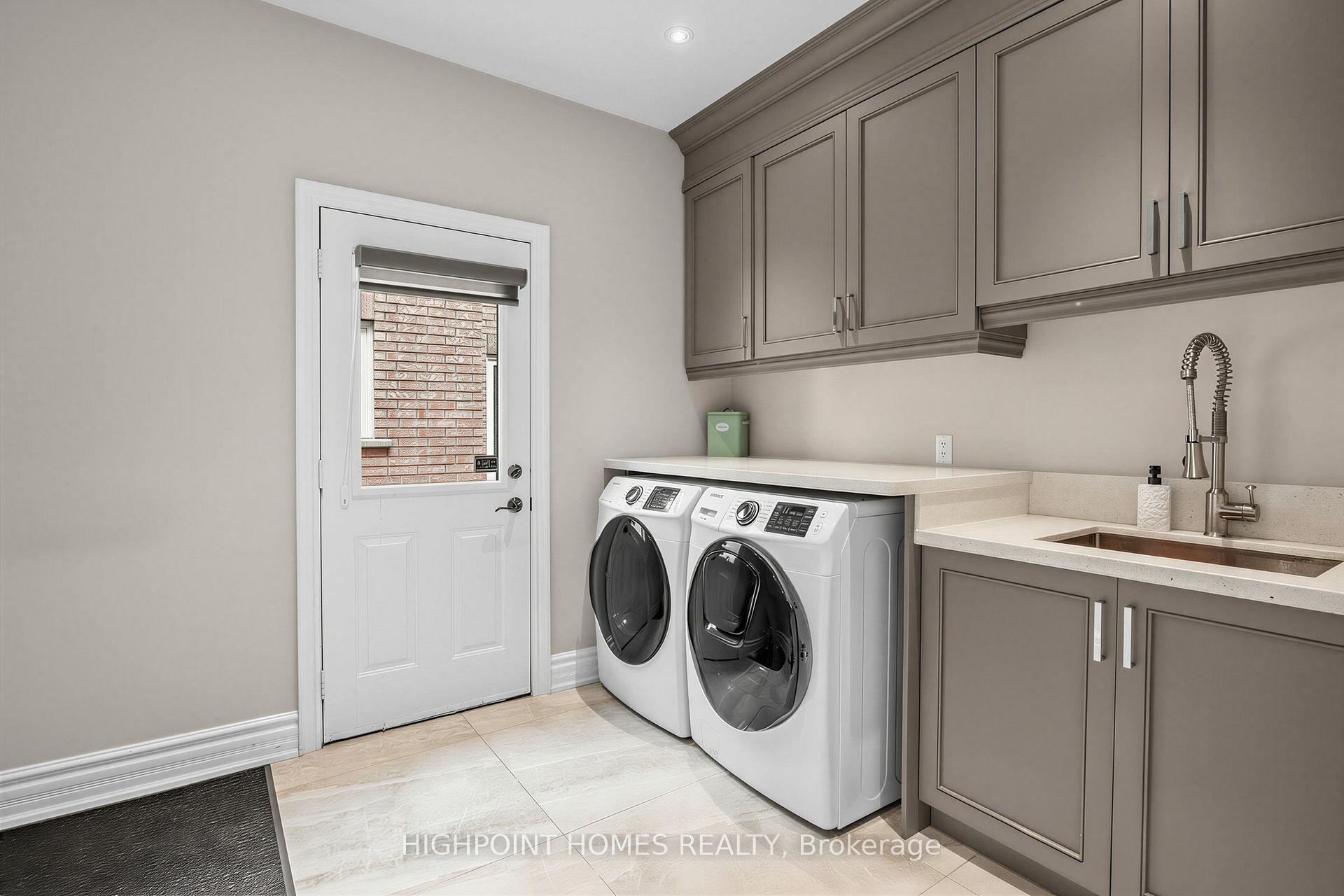 Photo 39 of 25 Pathlane Road, Richmond Hill, Langstaff — HOMEH