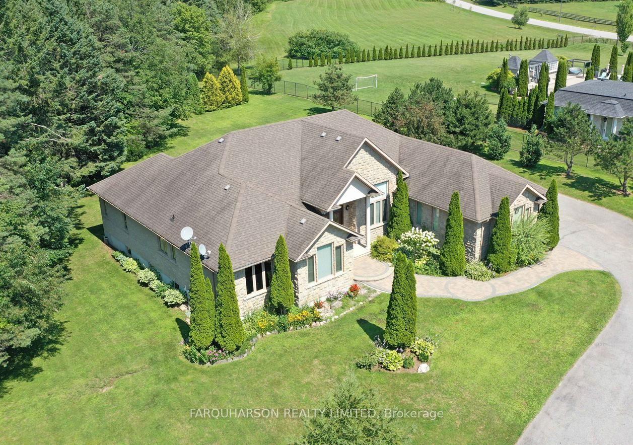 Photo 4 of 55 Ogden Crescent, Whitchurch-Stouffville, Rural Whitchurch-Stouffville — HOMEH