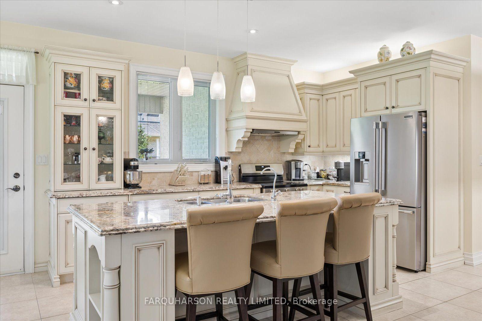 Photo 7 of 55 Ogden Crescent, Whitchurch-Stouffville, Rural Whitchurch-Stouffville — HOMEH