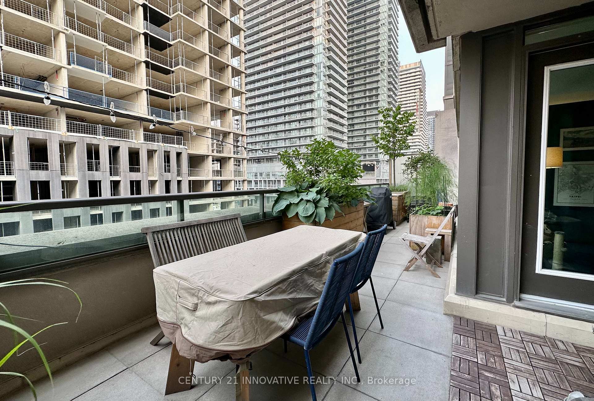 Photo 14 of Unit 405, 88 Broadway Avenue, Toronto, Mount Pleasant West — HOMEH