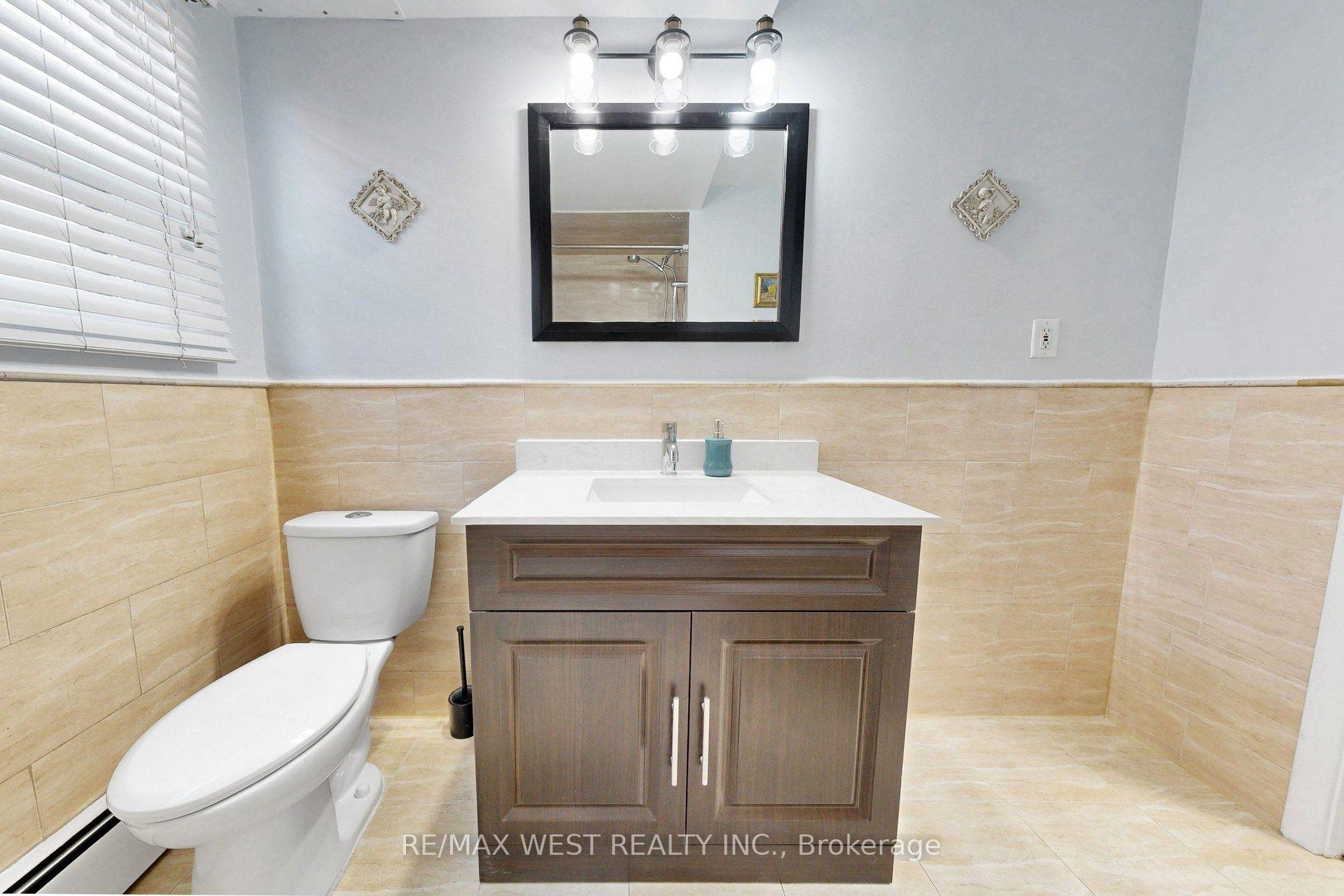 Photo 23 of 244 Overbrook Place, North York, Bathurst Manor — HOMEH