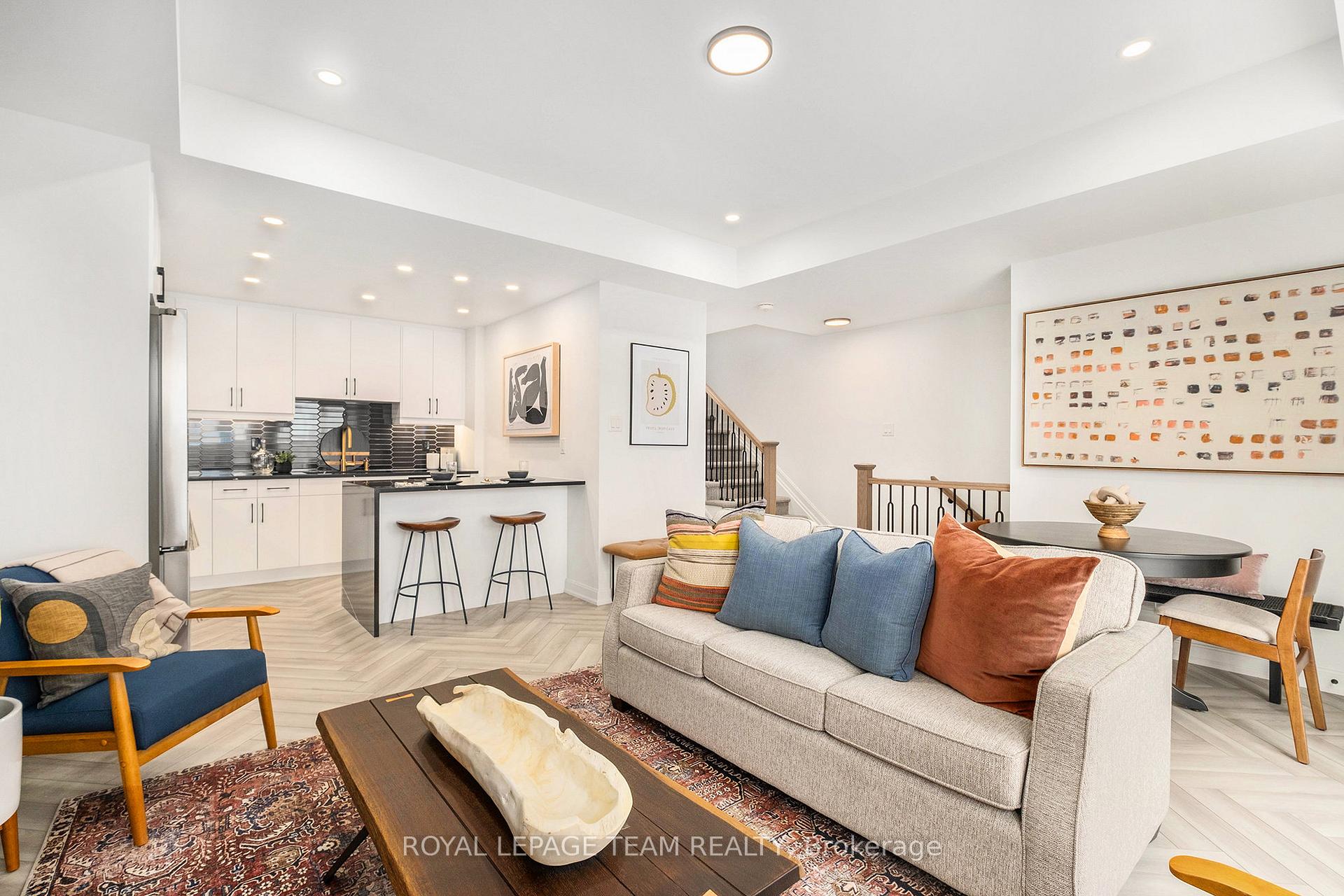 Photo 10 of 2422 Aphrodite Private, Ottawa, Barrhaven - Half Moon Bay — HOMEH